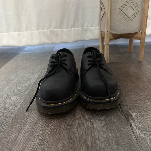 Dr. Martens - Picture 2 of 4